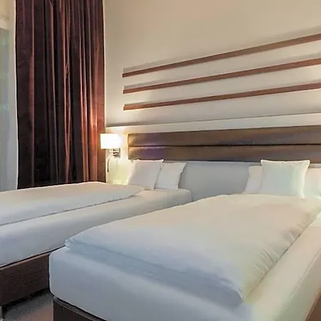 Μοτέλ Hotel Nordhausen 3*