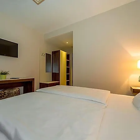 Μοτέλ Hotel Nordhausen 3*